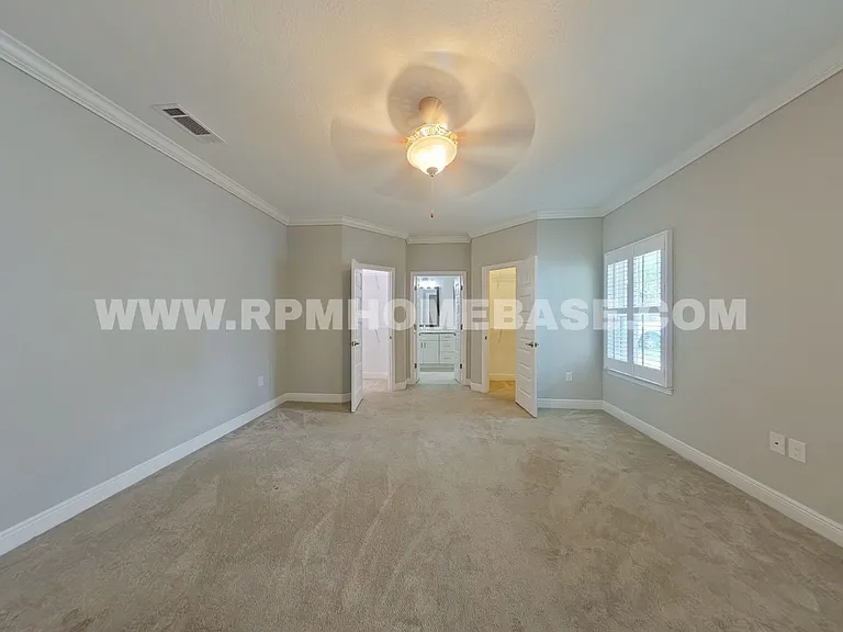 1705 E Gadsden St — Photo 8