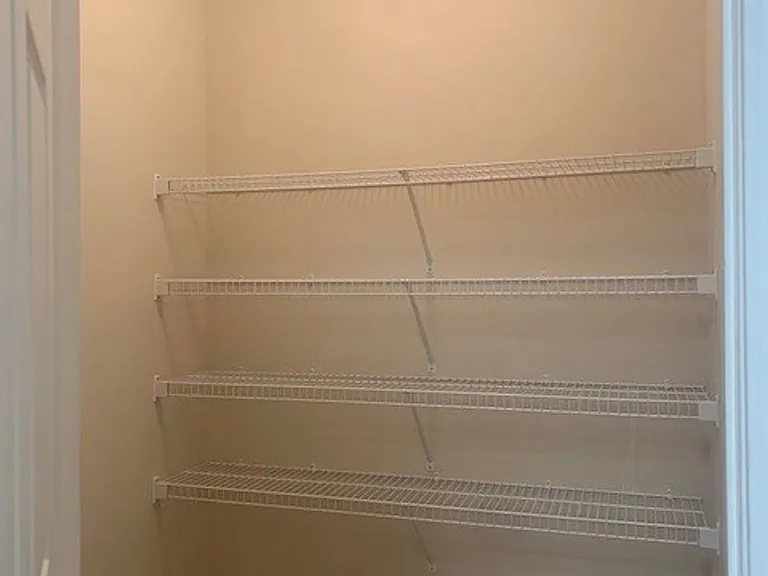 180 Wexford Dr #103 — Photo 4
