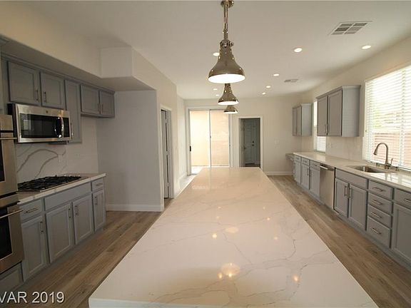 3rd image of 3328 Lacebark Pine St