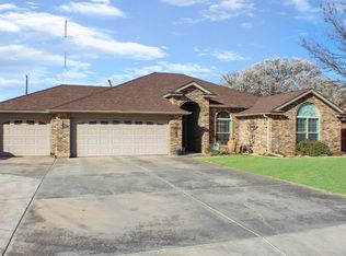 1723 E Broadway St, Brownfield, TX 79316