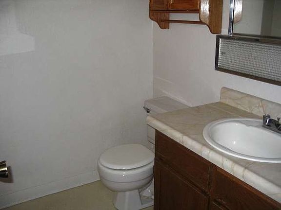 5th image of 1779 Donegan St
