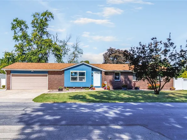 300 Flamingo Ave, Effingham, IL 62401