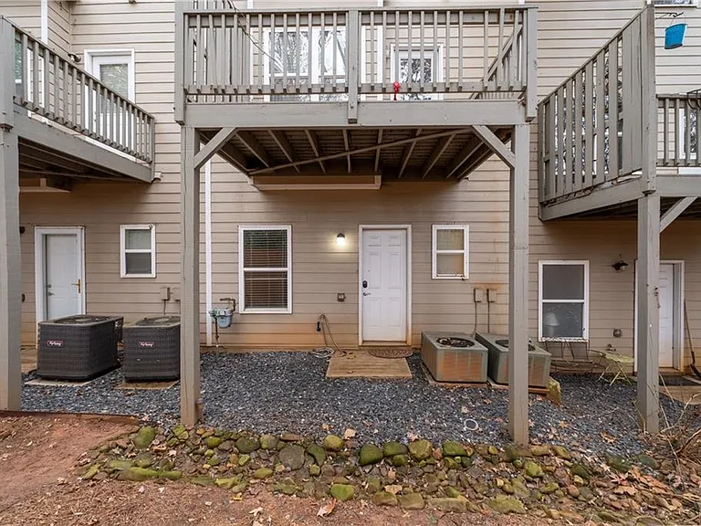 3072 Lauren Parc Rd — Photo 36