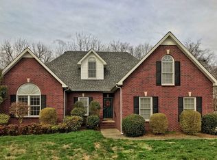 3077 Vicwood Dr, Murfreesboro, TN 37128