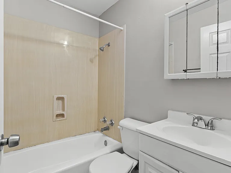 1413 Redman Blvd — Photo 14