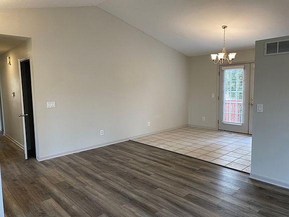2nd image of 9 Highridge Dr