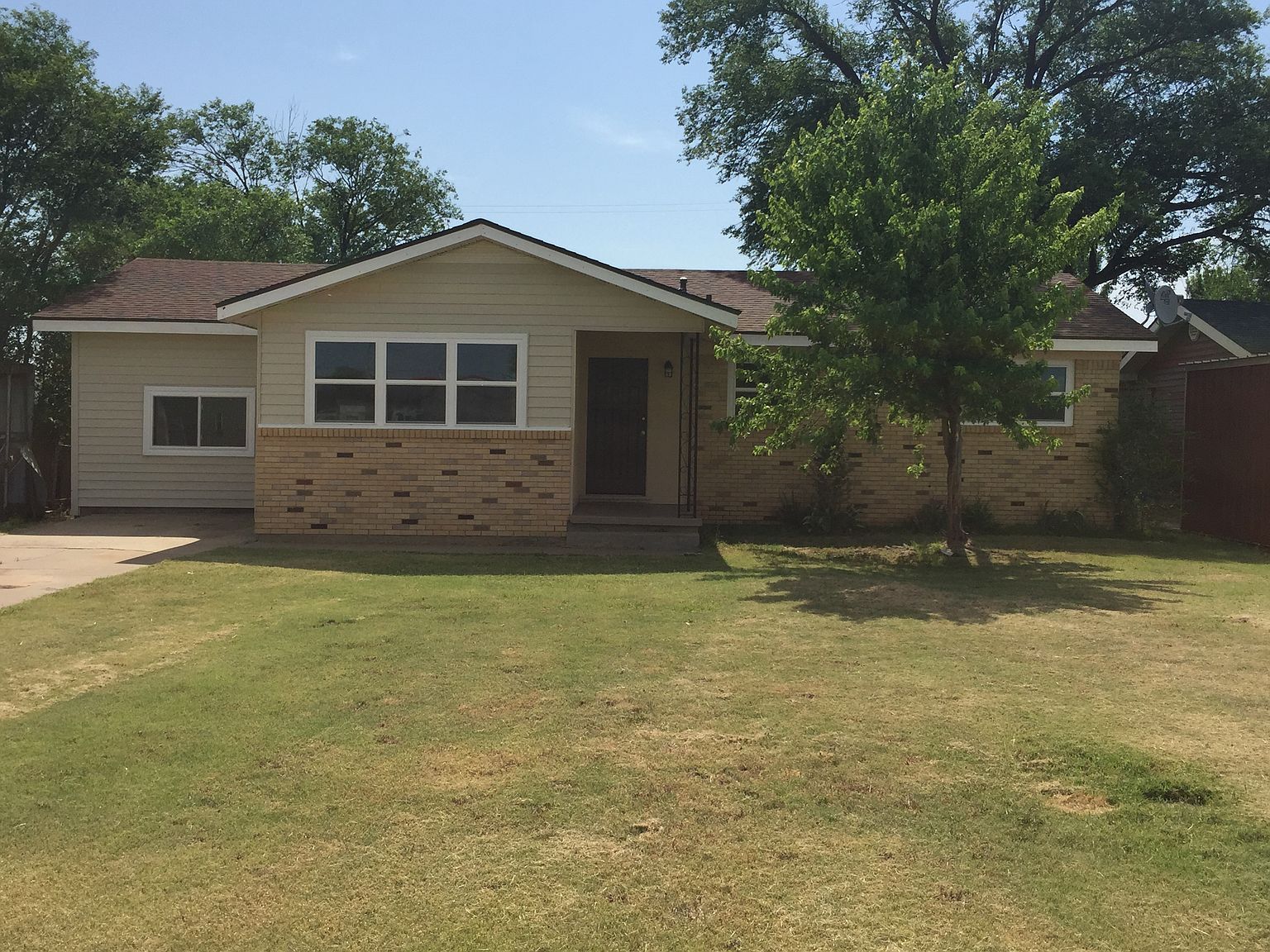609 Hoffer St, Claude, TX 79019 Zillow