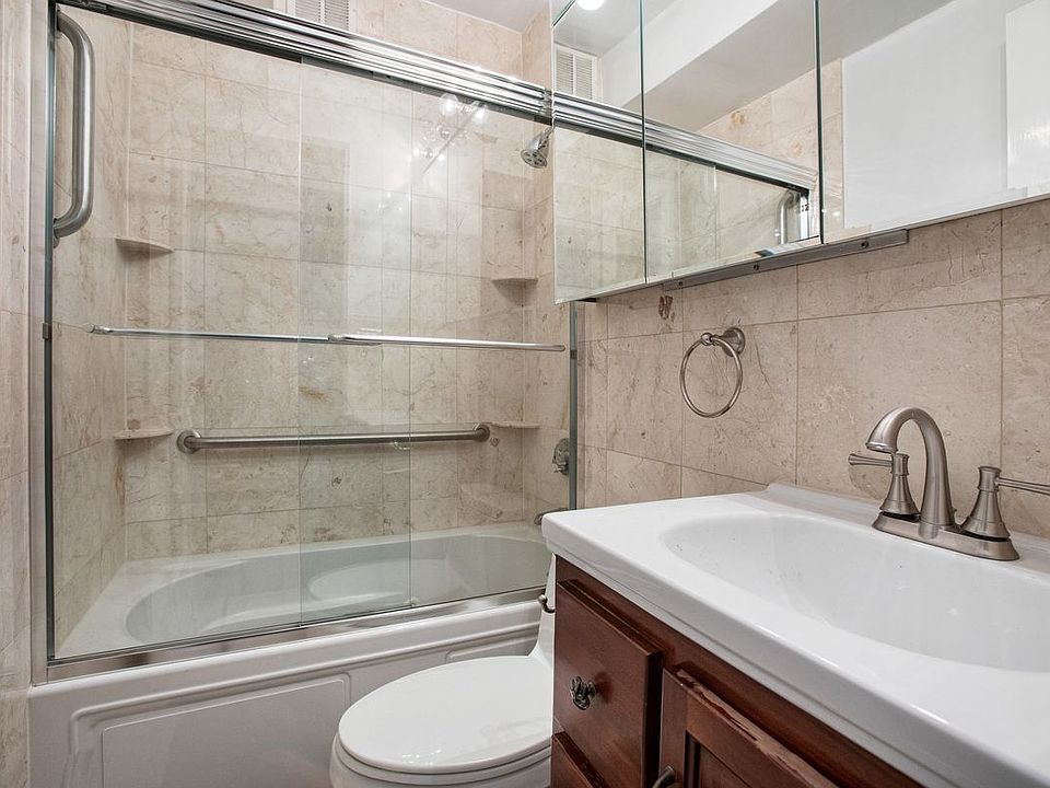 2nd image of 24 5th Ave APT 610