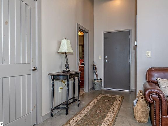 2nd image of 400 Mills Ave Unit 416