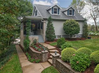 8 N Park Rd, Pittsburgh, PA 15229