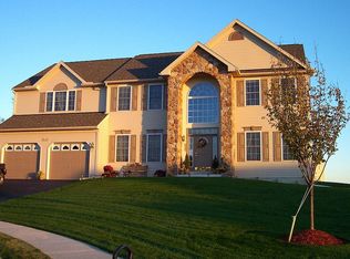 4995 Pepper Ln, Douglassville, PA 19518