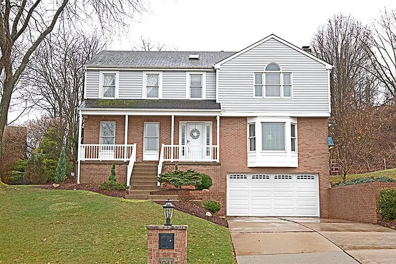 1041 Hamlin Dr photo 1