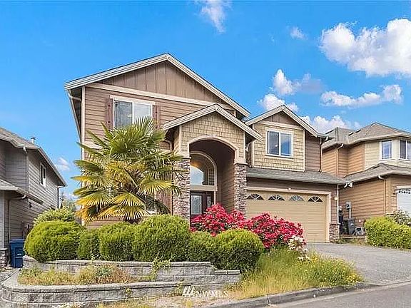 2nd image of 4027 164th Pl SE