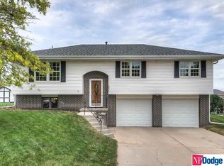 20210 Amelia Ave, Elkhorn, NE 68022