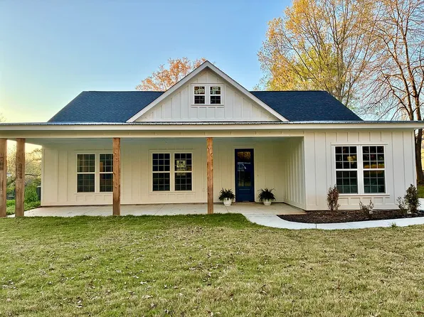 156 Robert Cir, Guntersville, AL 35976