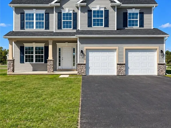 23 Royal Aberdeen Ln, Henrietta, NY 14586