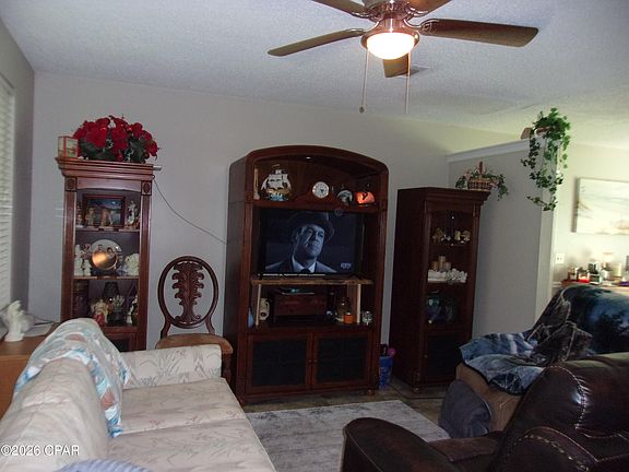 2nd image of 3330 Rolling Hills Cir #B