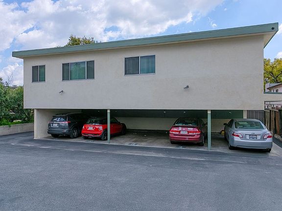 4th image of 780 E Villa St #1