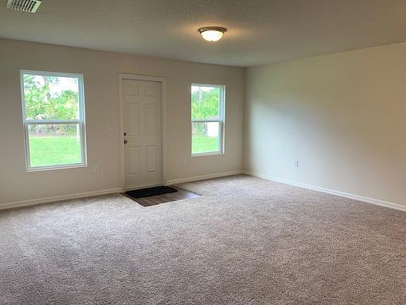 4th image of 349 NE Glentry Ave
