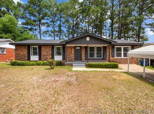 5490 Lindale Ct, Fayetteville, NC 28314