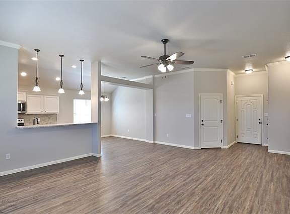 3rd image of 331 Park Ave
