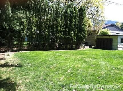 3rd image of 1936 Dixon Ave