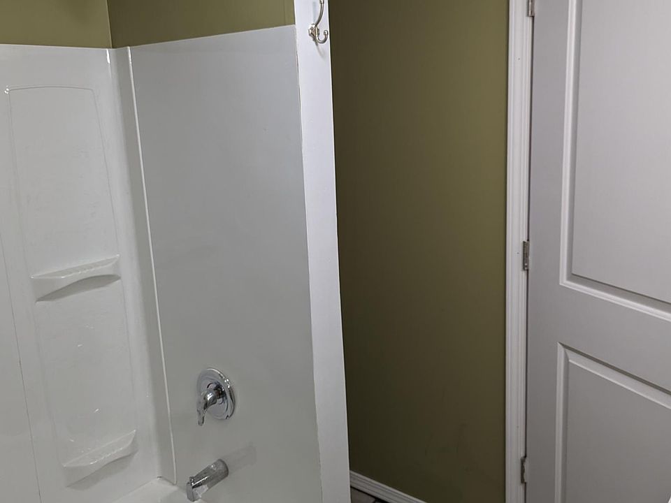 1st image of 615 Madison St