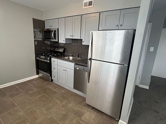 3rd image of 10 E Winona Ave #C13