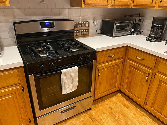 4th image of 6611 W Cornelia Ave APT 2