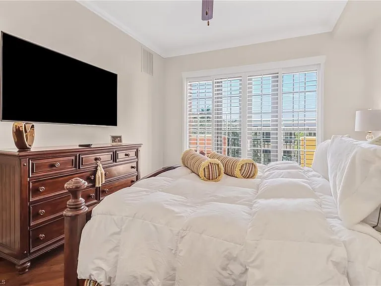 23161 Fashion Dr #7109 — Photo 13