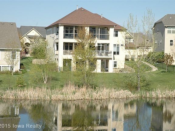 Near pond w/3 decks