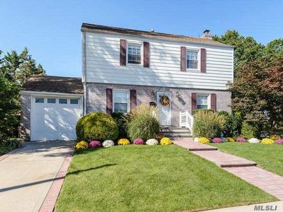 6 College Pl, Garden City, NY, 11530