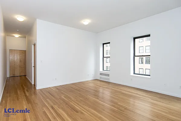 Rented by LC Lemle Real Estate Group | media 7