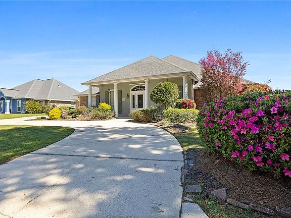 3rd image of 13419 Riverlake Dr