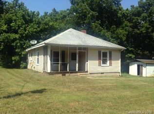 132 Oak Grove Ave, Mount Holly, NC 28120