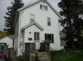 4 Clark St, Perry, NY 14530