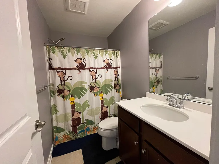 2nd Floor-Tiled 2nd Bathroom