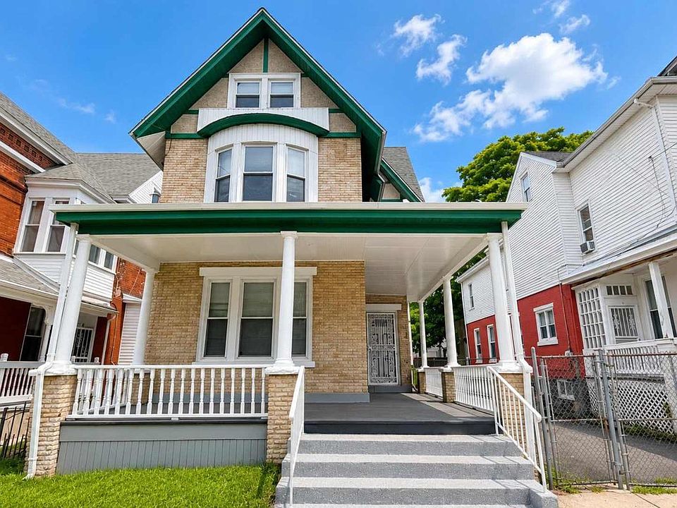 1st image of 292 Spring St
