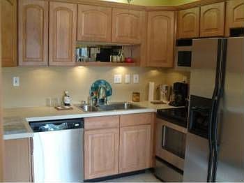 5th image of 1313 NW 15th Ct