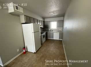 630 N 9th St APT 10, Carlisle, IA 50047