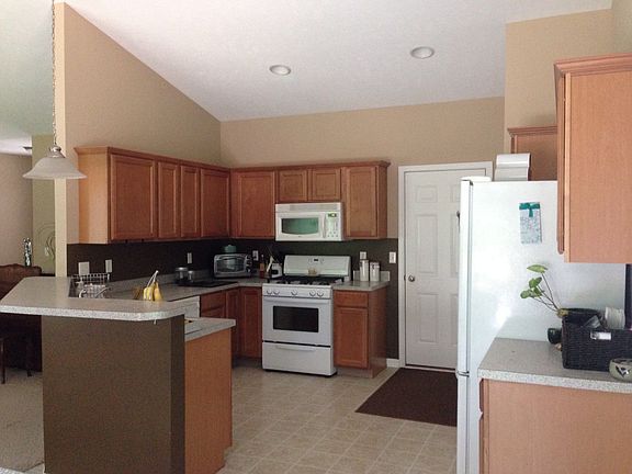 4th image of 3333 Emmaus Trl