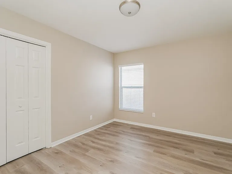 411 Sand Ridge Dr — Photo 13