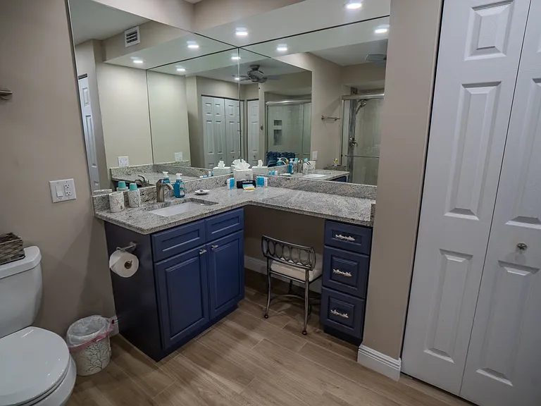 26000 Hickory Blvd #303 — Photo 12