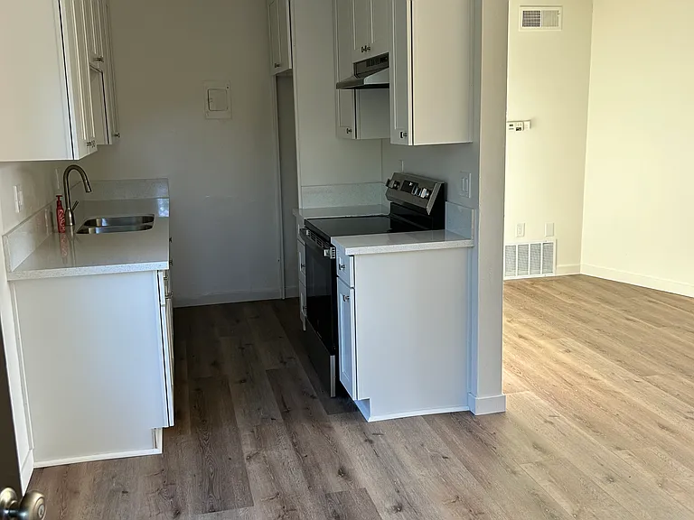 12701 Adelle St #P — Photo 14