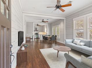 809 Woodrow St, Houston, TX 77006