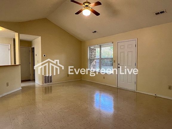 2nd image of 101 Viola Ct