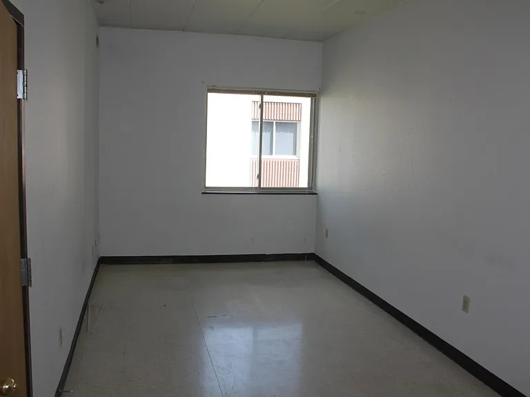 918 Main St #25 — Photo 6