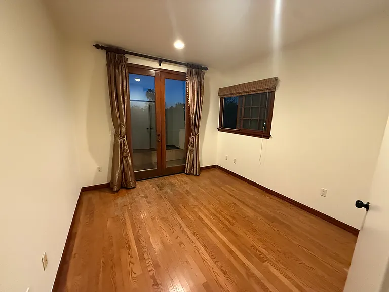 3732 Military Ave #D — Photo 20