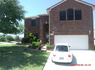 9828 Sterlinghill Dr, Fort Worth, TX 76108