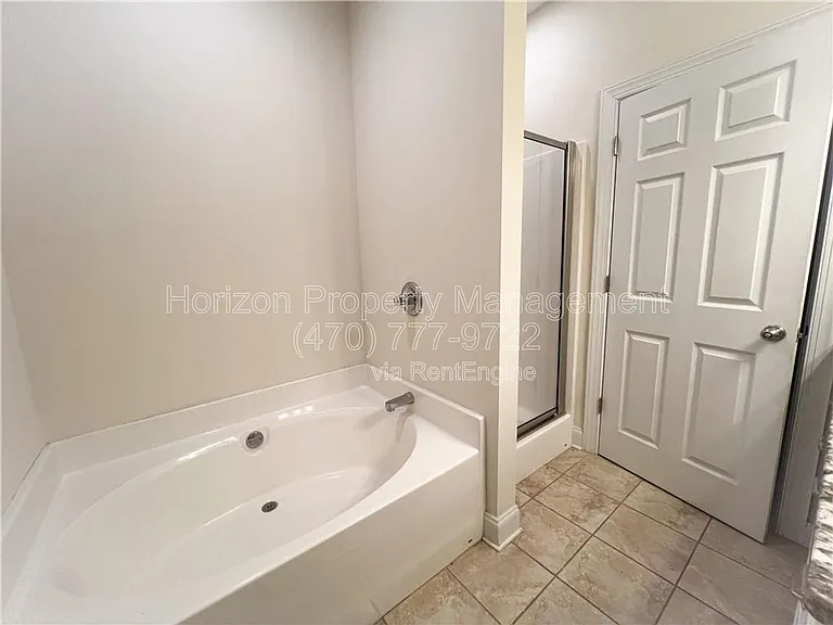 2475 Terrace Vw NW — Photo 13